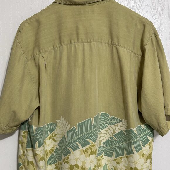Tommy Bahama Tropical Floral 100% Silk Button Down Hawaiian Camp Shirt Medium - Picture 7 of 13